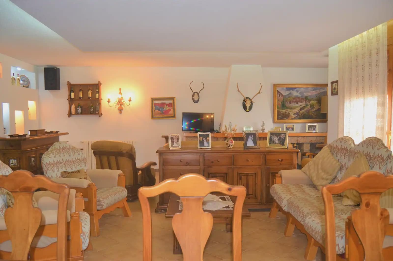 7 bedroom Villa for sale in Albalatillo with garage - € 320,000 (Ref: 9963481)