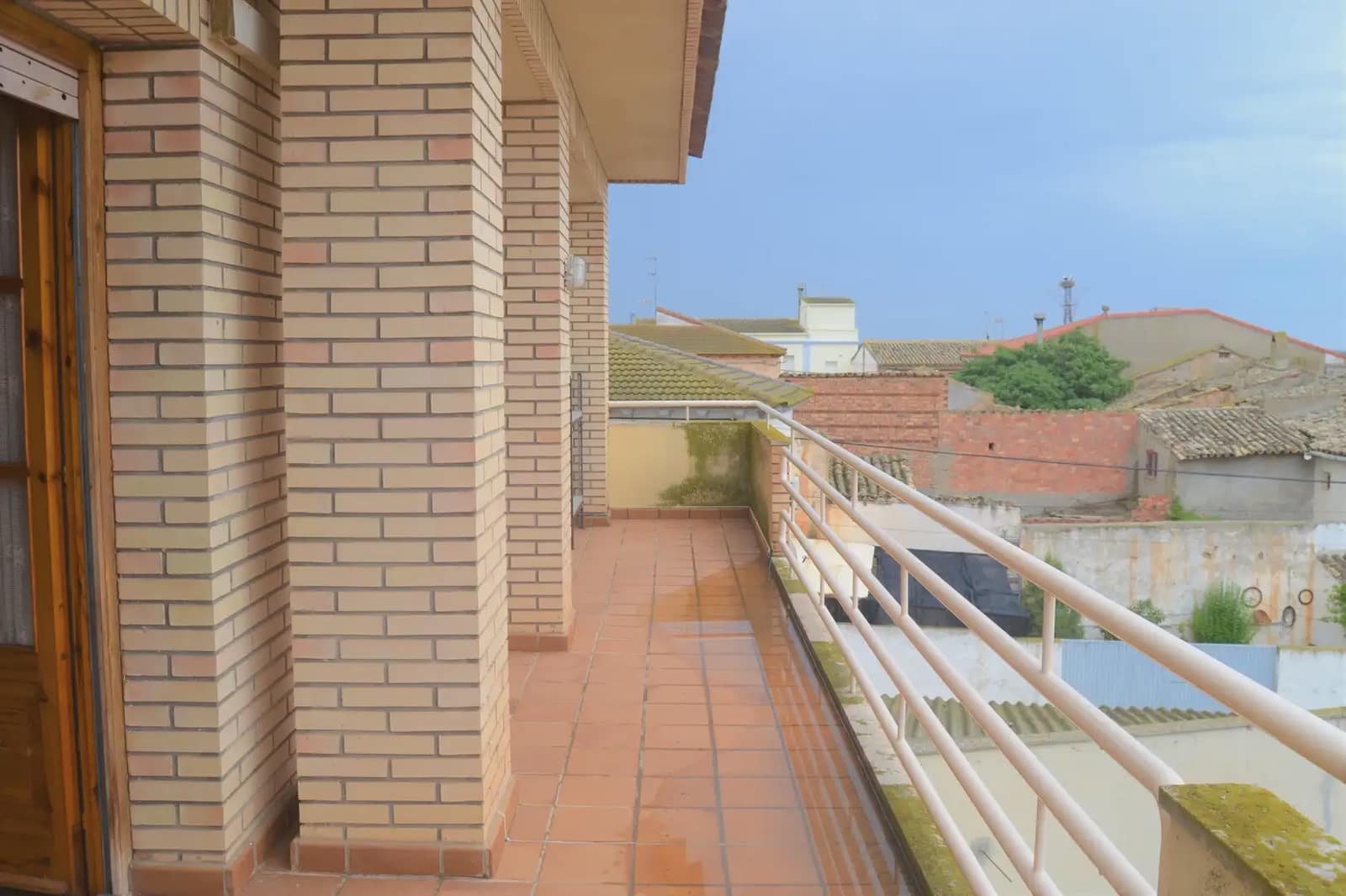 7 bedroom Villa for sale in Albalatillo with garage - € 320,000 (Ref: 9963481)