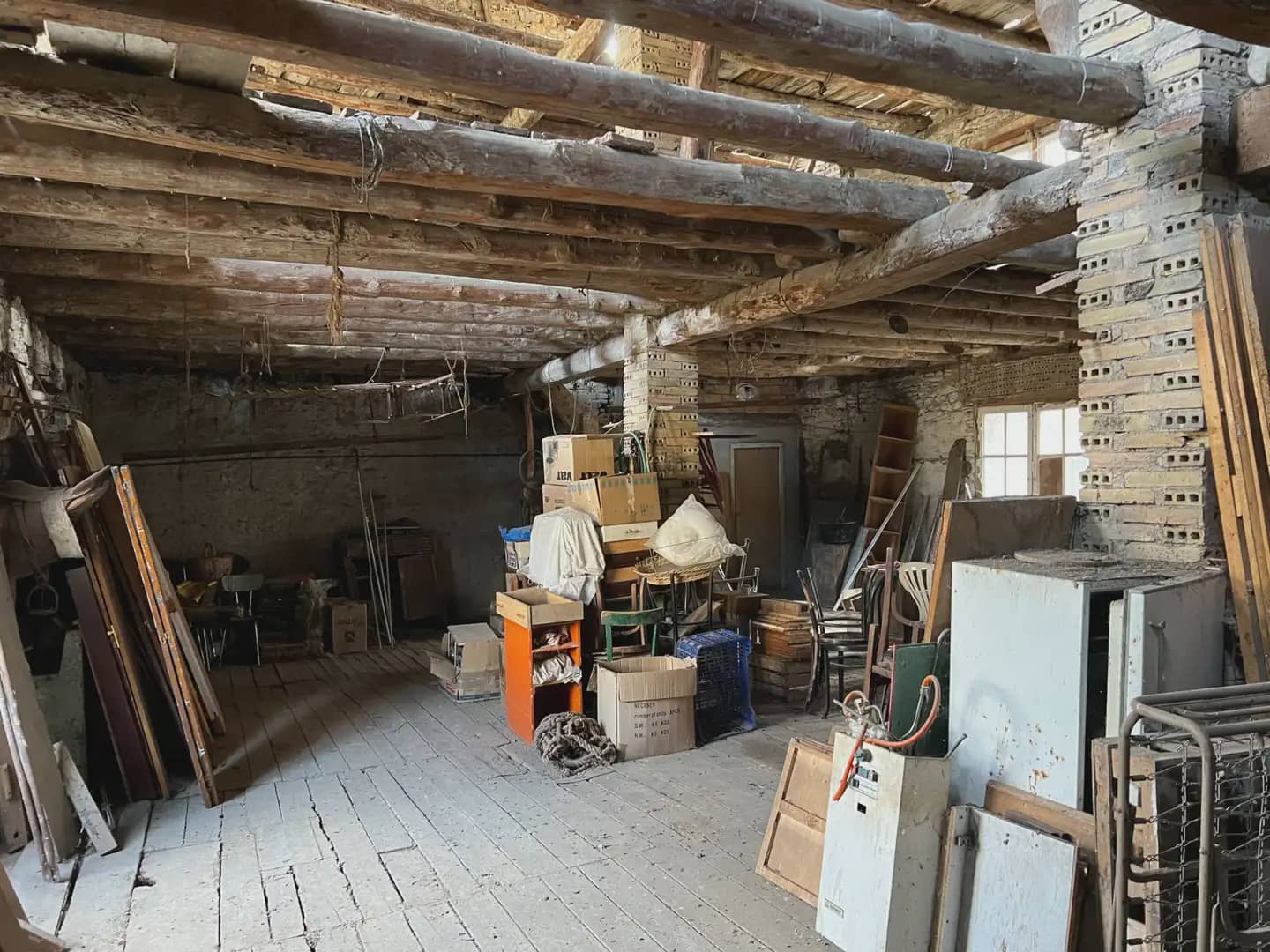 Comercial para venda em Jaca - 248 000 € (Ref: 9963484)