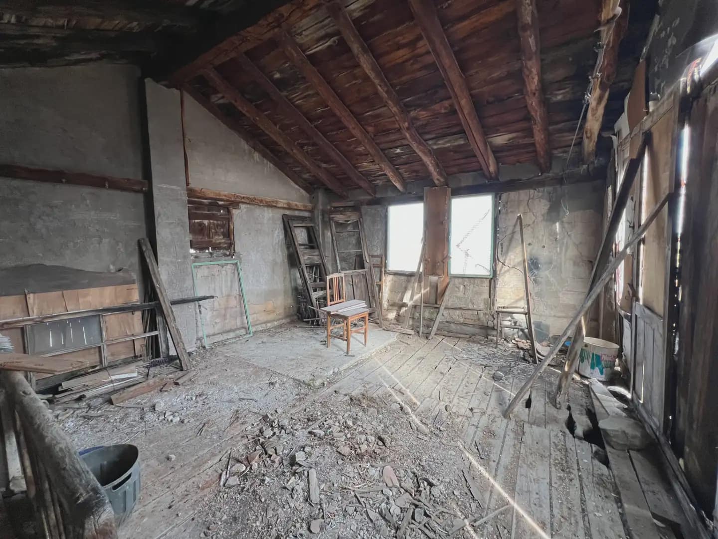 Comercial para venda em Jaca - 248 000 € (Ref: 9963484)
