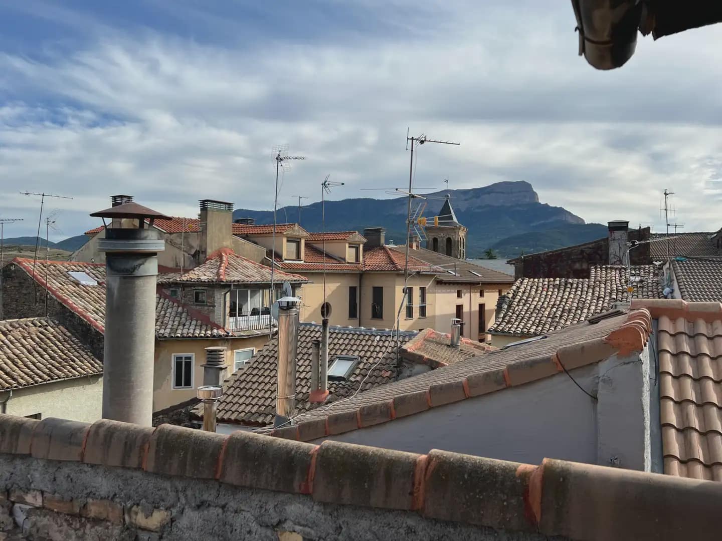 Comercial para venda em Jaca - 248 000 € (Ref: 9963484)