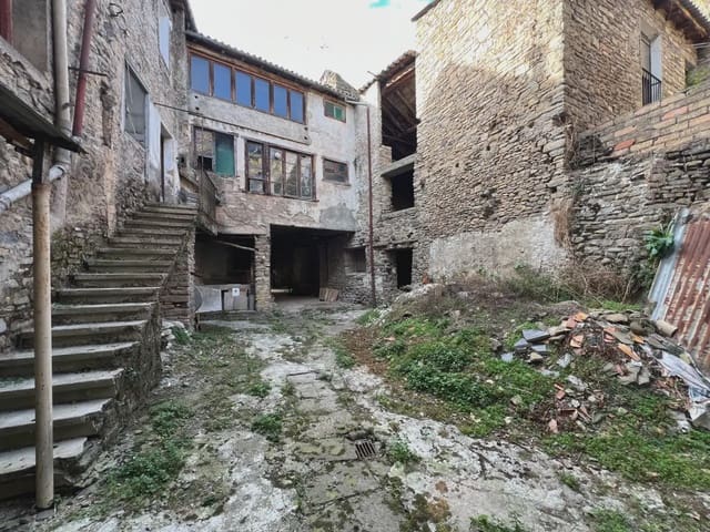 Commercial for sale in Jaca - € 248,000 (Ref: 9963484)