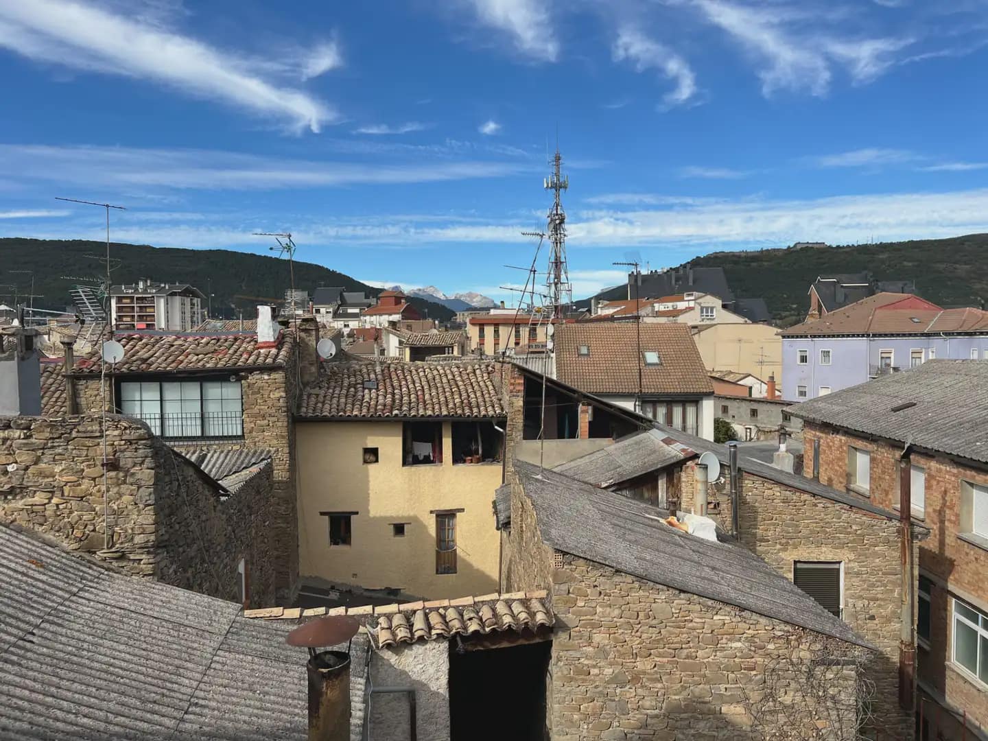Comercial para venda em Jaca - 248 000 € (Ref: 9963484)