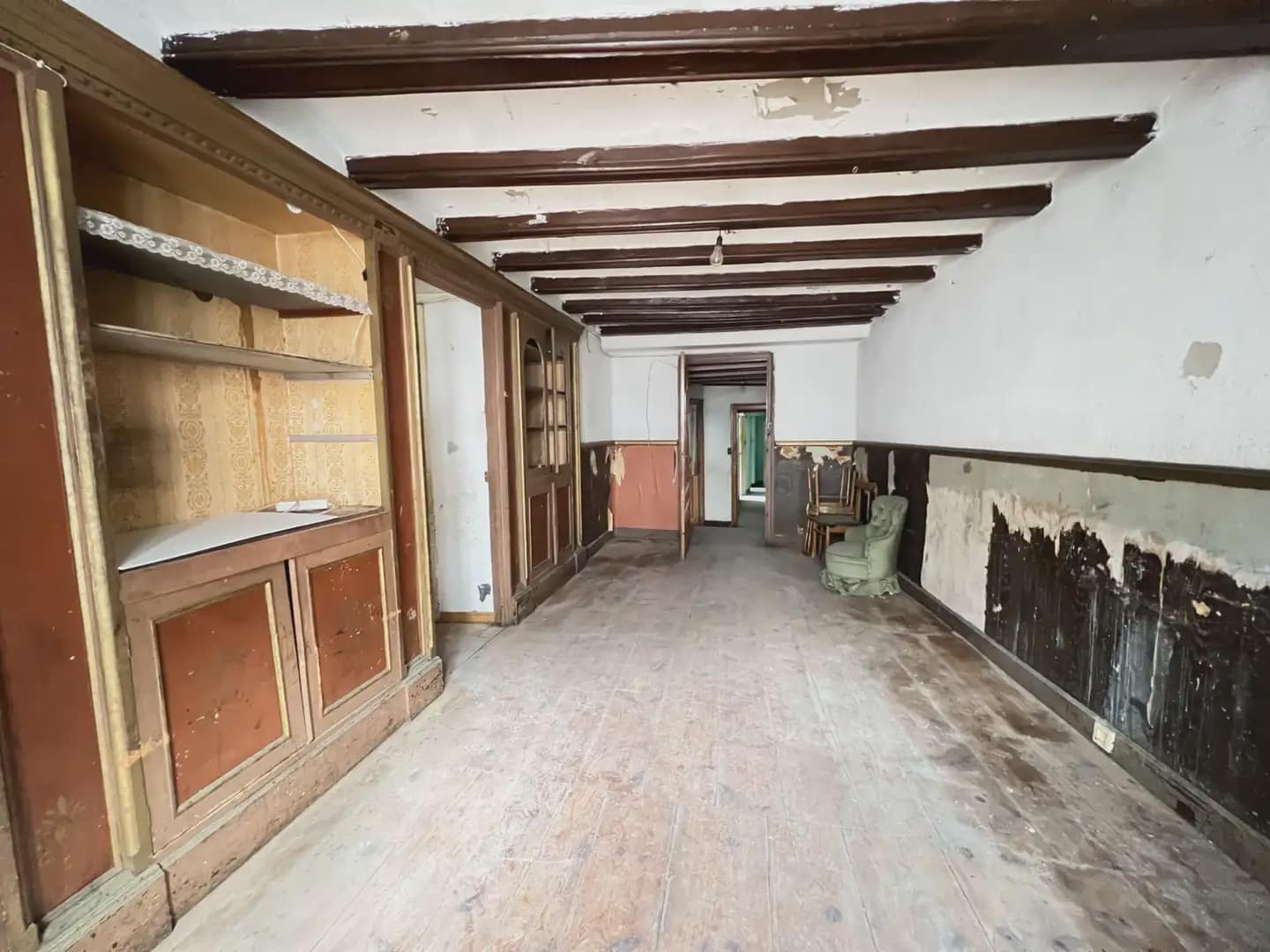 Comercial para venda em Jaca - 248 000 € (Ref: 9963484)