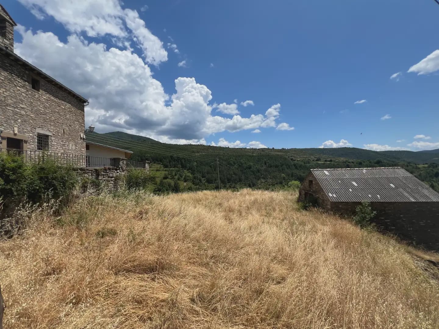 7 Zimmer Haus zu verkaufen in Aragues del Puerto - 450.000 € (Ref: 9963486)