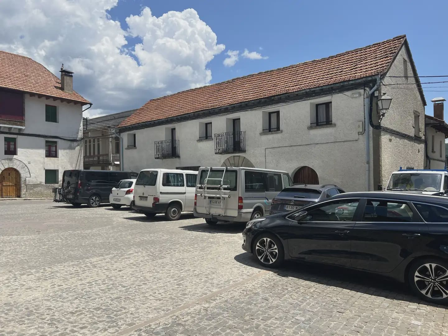 7 Zimmer Haus zu verkaufen in Aragues del Puerto - 450.000 € (Ref: 9963486)