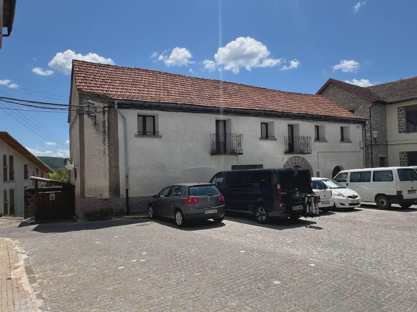 7 Zimmer Haus zu verkaufen in Aragues del Puerto - 450.000 € (Ref: 9963486)