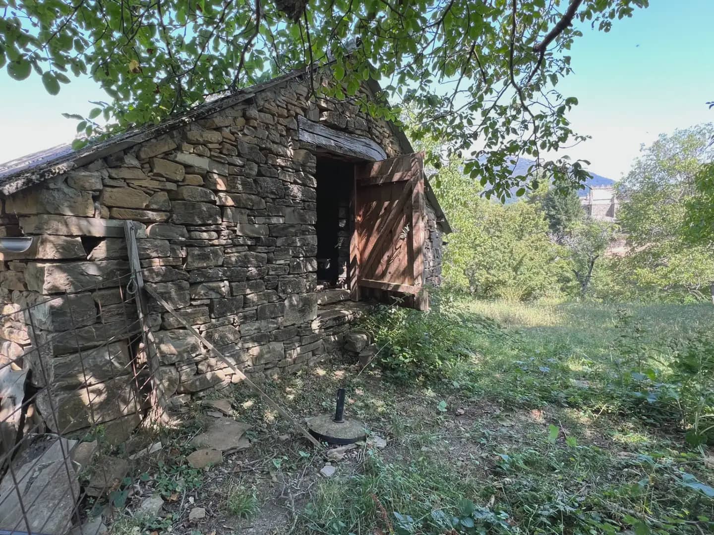Finca/Country House for sale in Broto - € 145,000 (Ref: 9963487)