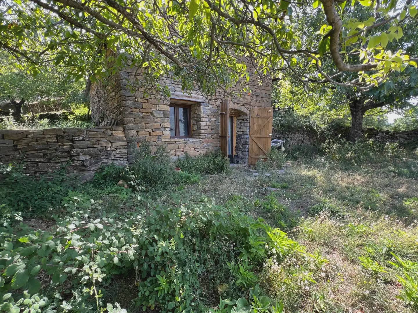 Finca/Country House for sale in Broto - € 145,000 (Ref: 9963487)