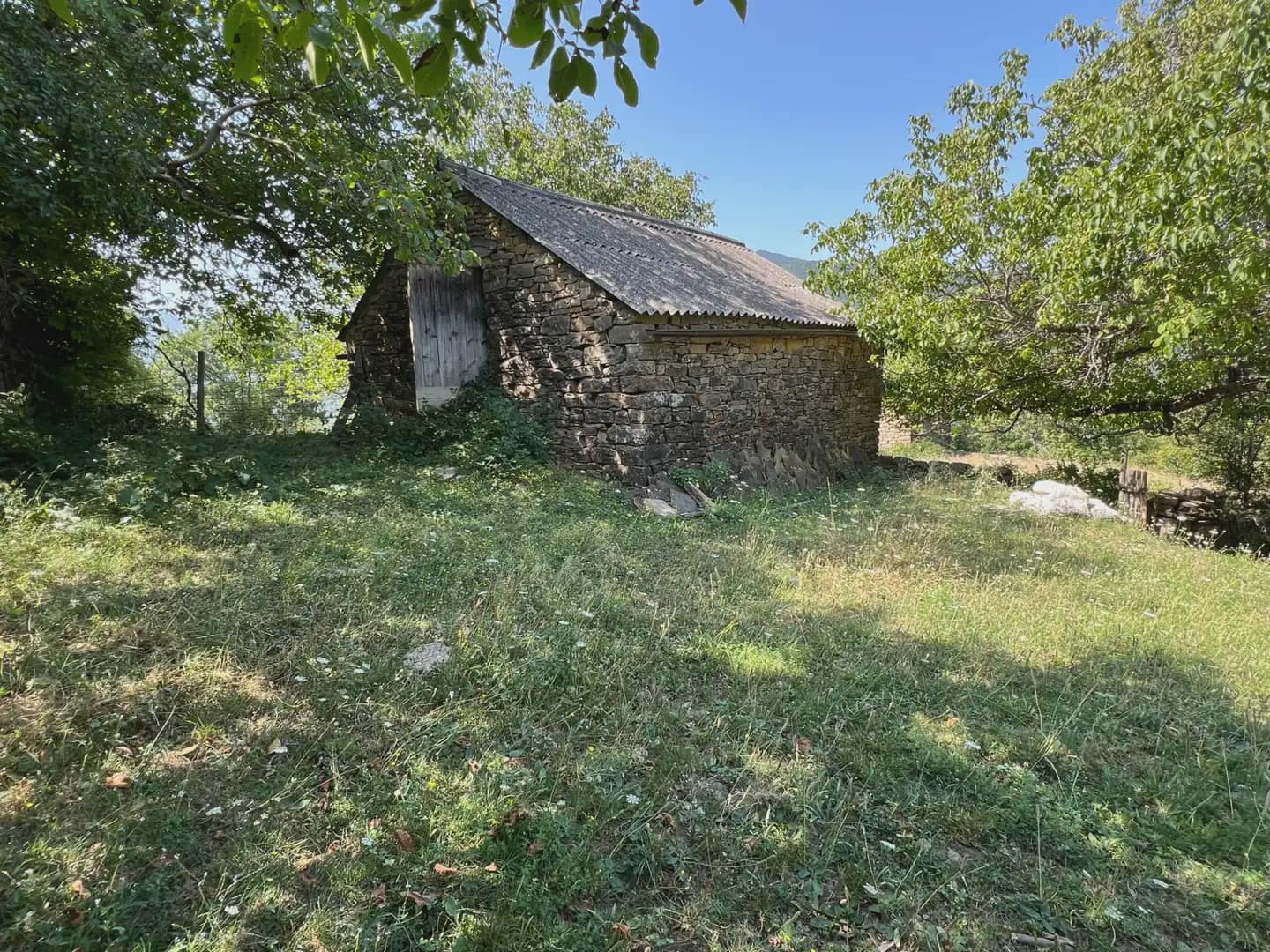 Finca/Country House for sale in Broto - € 145,000 (Ref: 9963487)