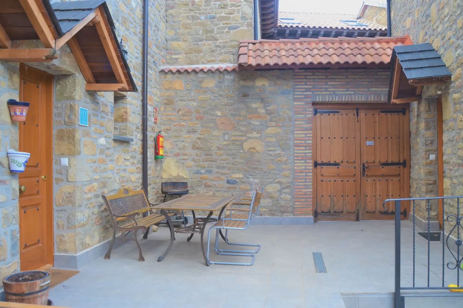 3 slaapkamer Flat te koop in Jaca met garage - € 214.000 (Ref: 9963488)