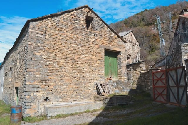 Building Plot for sale in Orós Bajo, Biescas - € 450,000 (Ref: 9963490)