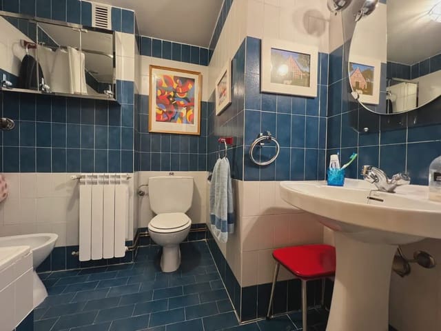 Apartamento de 4 habitaciones en Jaca en venta con piscina - 415.000 € (Ref: 9963493)