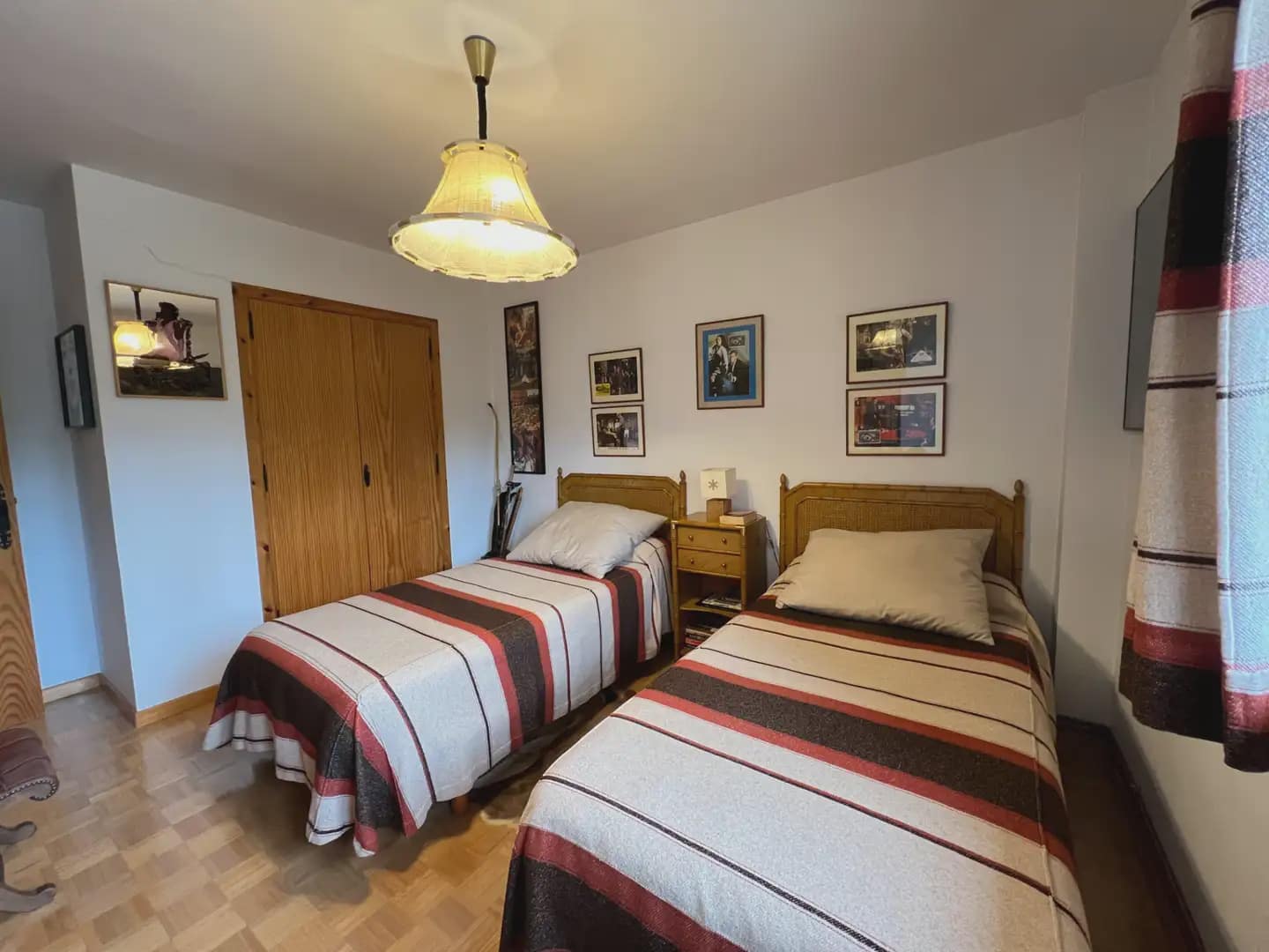 Apartamento de 4 habitaciones en Jaca en venta con piscina - 415.000 € (Ref: 9963493)