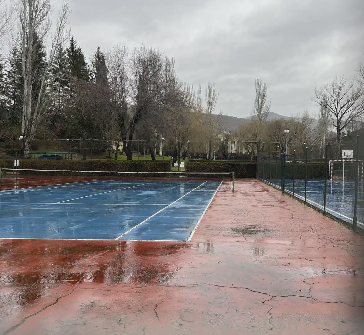 Apartamento de 4 habitaciones en Jaca en venta con piscina - 415.000 € (Ref: 9963493)