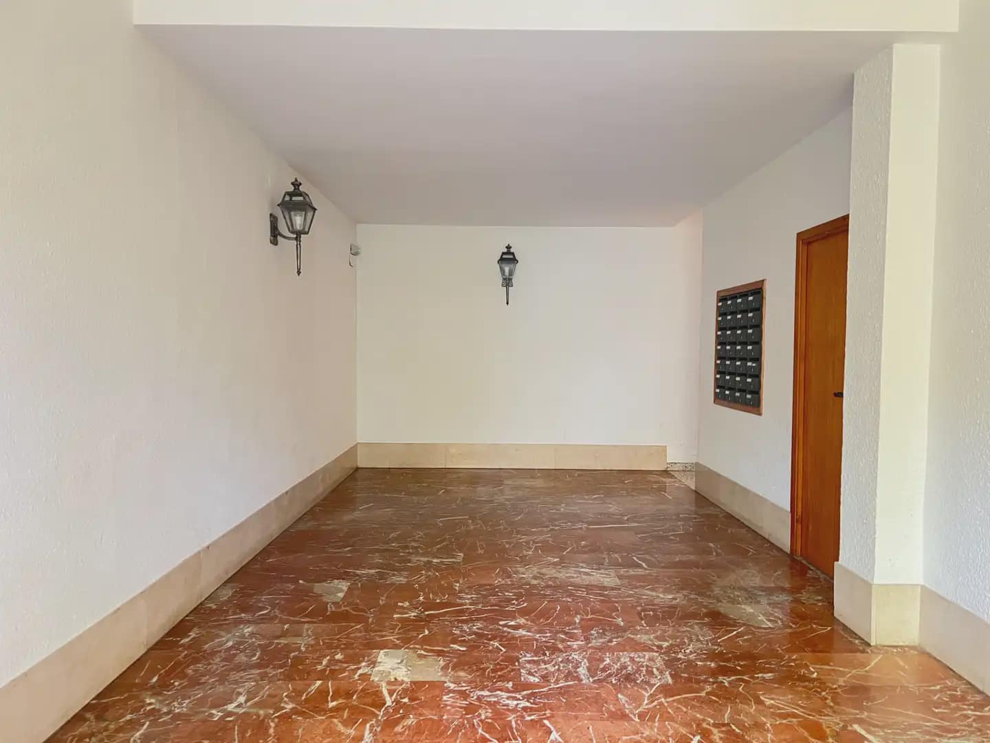 Apartamento de 4 habitaciones en Jaca en venta con piscina - 415.000 € (Ref: 9963493)