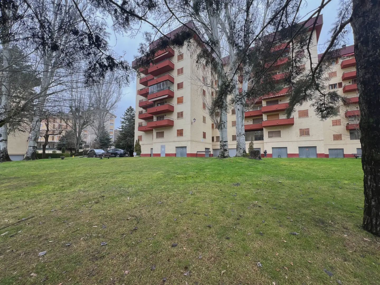Apartamento de 4 habitaciones en Jaca en venta con piscina - 415.000 € (Ref: 9963493)