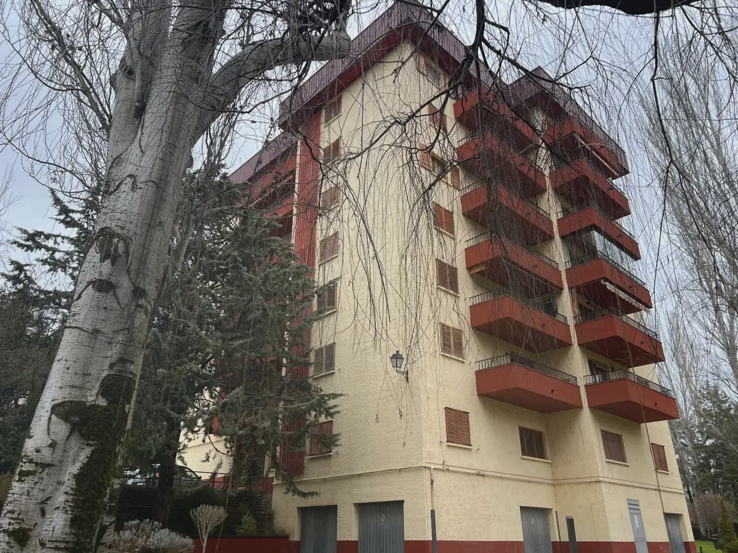 Apartamento de 4 habitaciones en Jaca en venta con piscina - 415.000 € (Ref: 9963493)