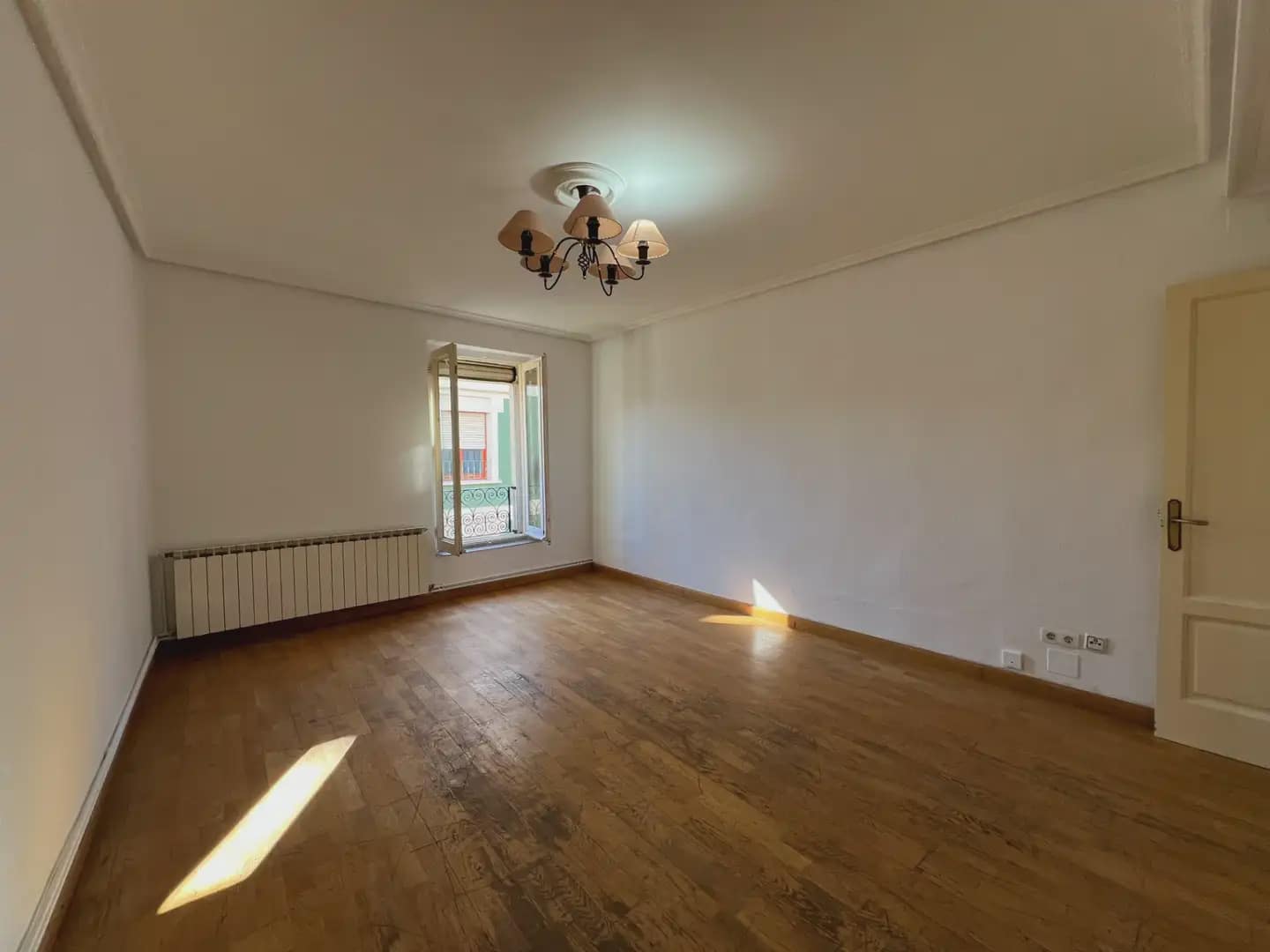 3 slaapkamer Flat te koop in Jaca - € 199.999 (Ref: 9963494)