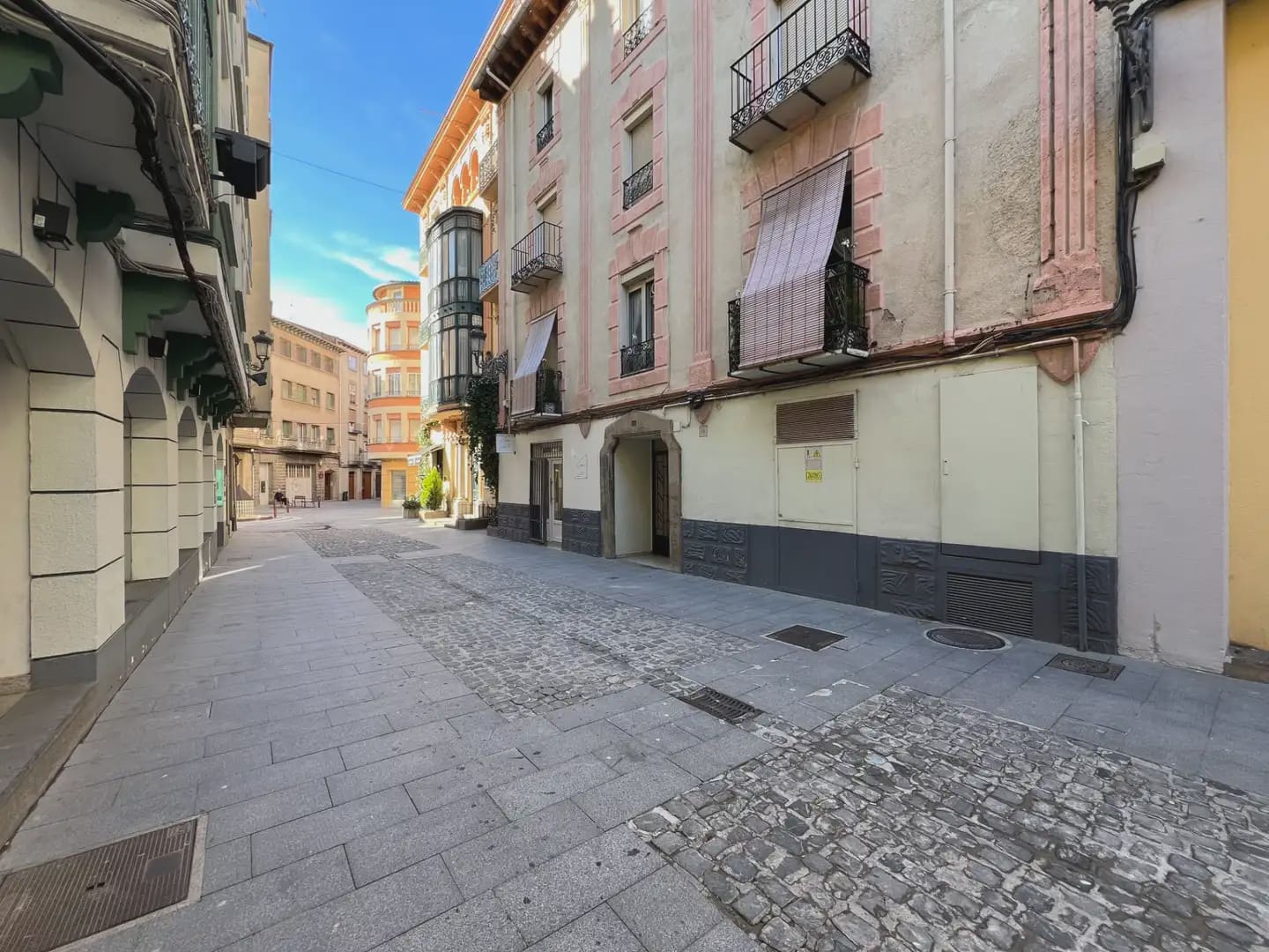 3 slaapkamer Flat te koop in Jaca - € 199.999 (Ref: 9963494)