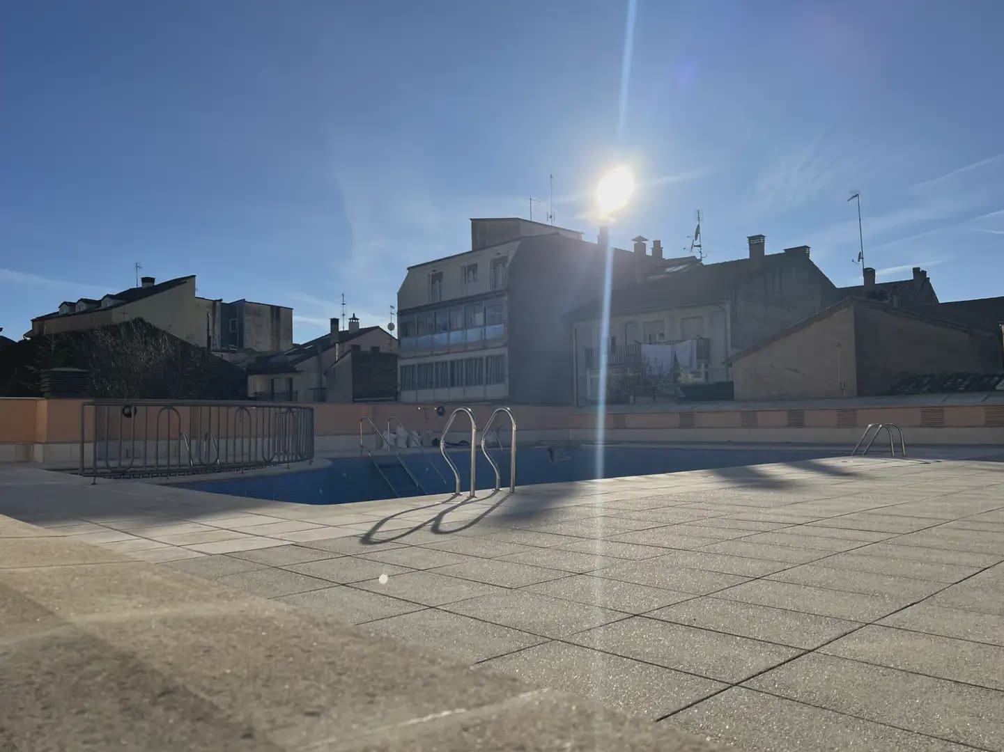 Piso de 2 habitaciones en Jaca en venta - 319.000 € (Ref: 9963495)