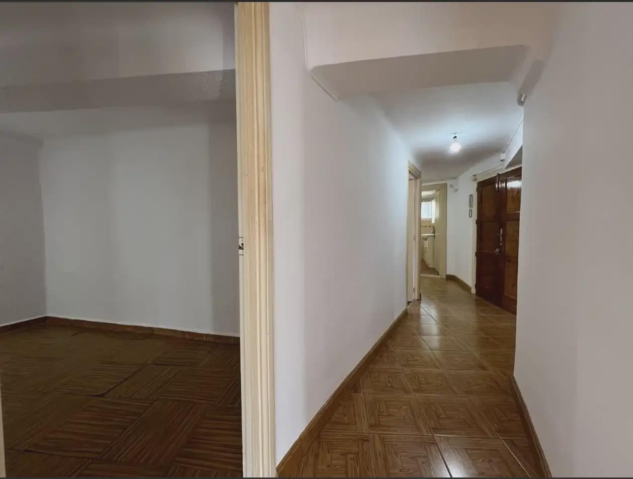 Piso de 4 habitaciones en Jaca en venta - 165.000 € (Ref: 9963496)