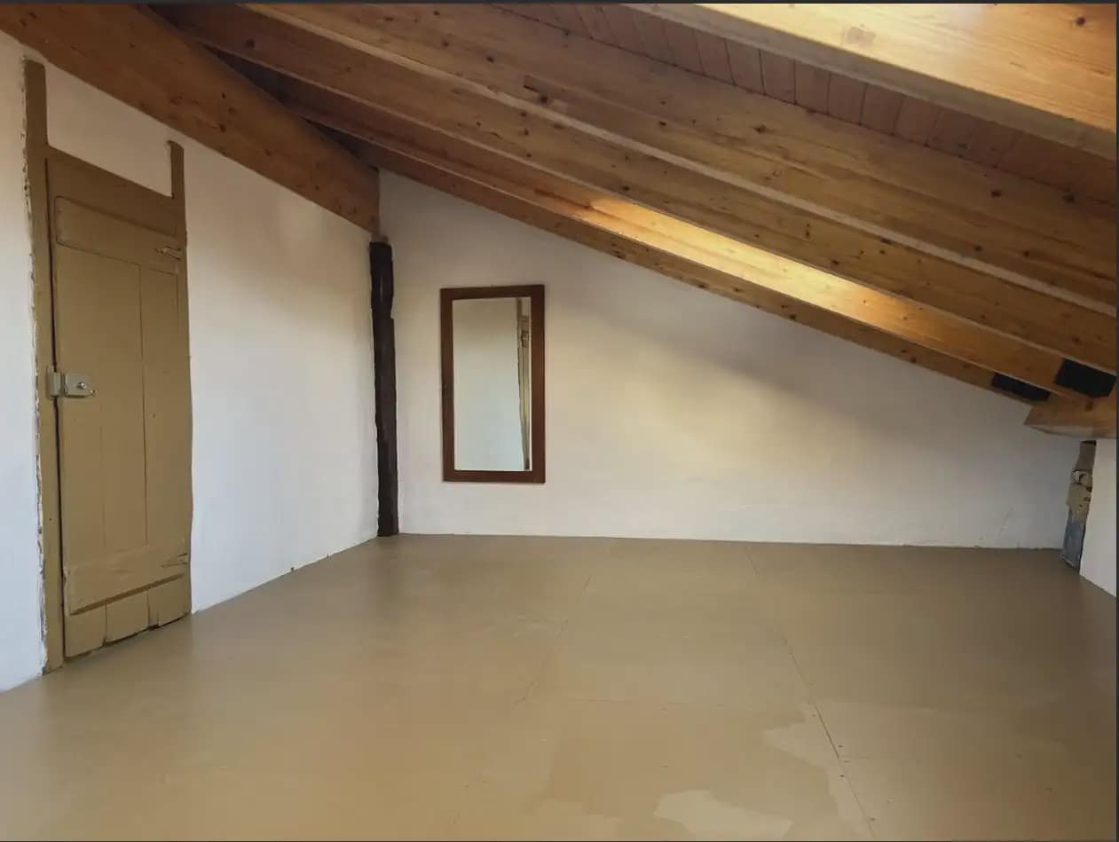 Piso de 4 habitaciones en Jaca en venta - 165.000 € (Ref: 9963496)