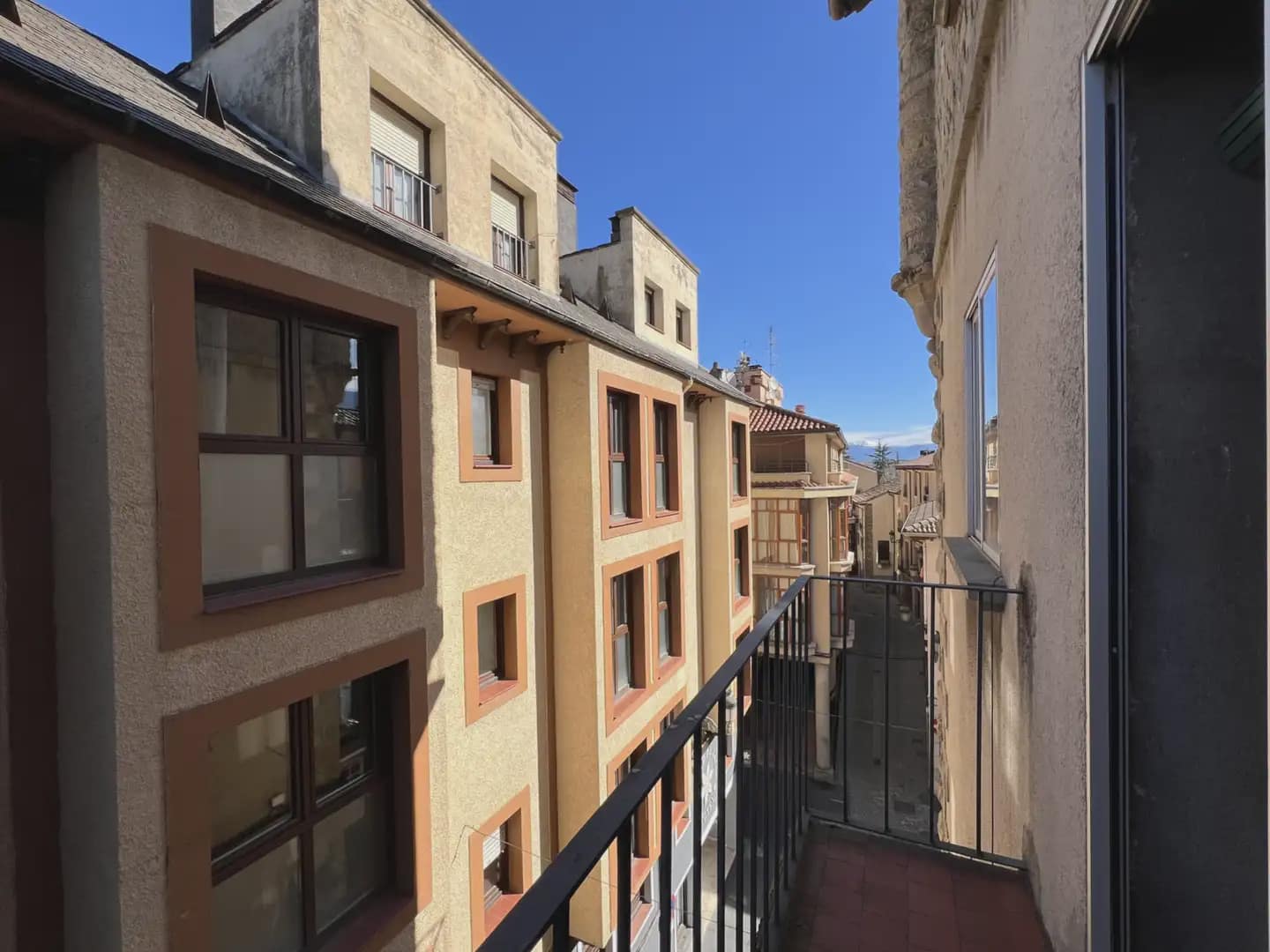4 sypialnia Mieszkanie na sprzedaż w Jaca - 170 000 € (Ref: 9963497)