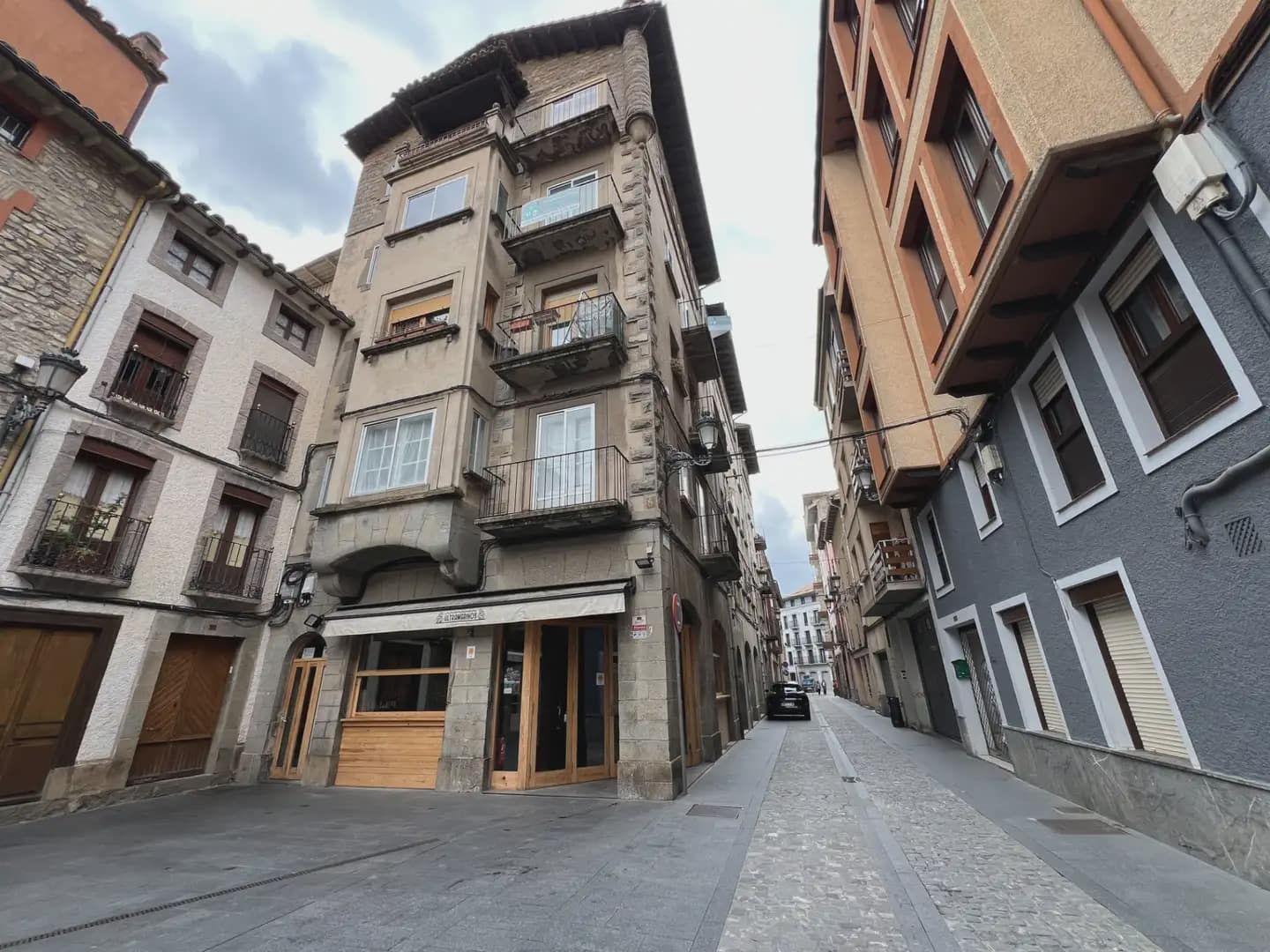 4 sypialnia Mieszkanie na sprzedaż w Jaca - 170 000 € (Ref: 9963497)