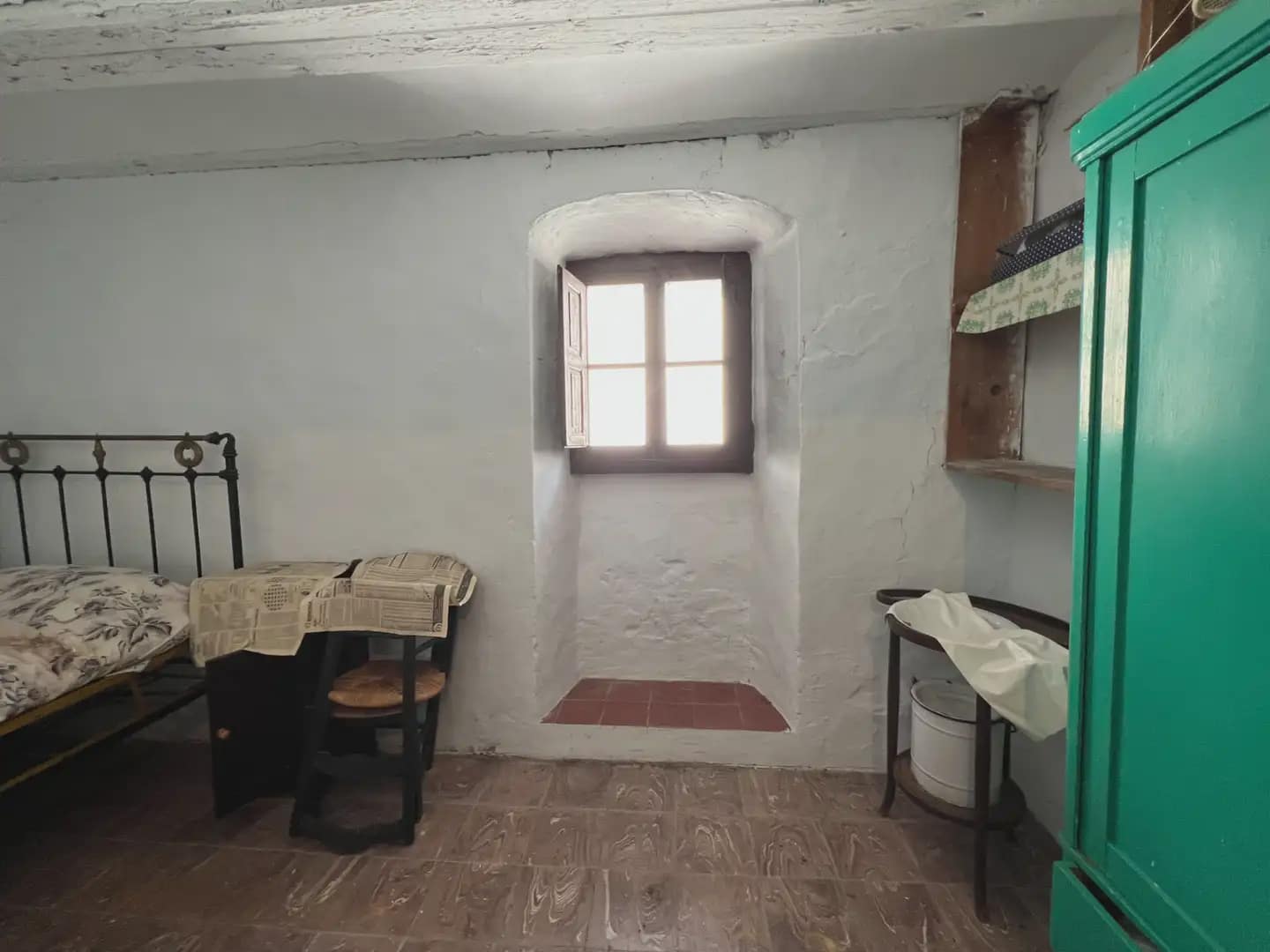 5 bedroom Finca/Country House for sale in Anso - € 220,000 (Ref: 9963500)
