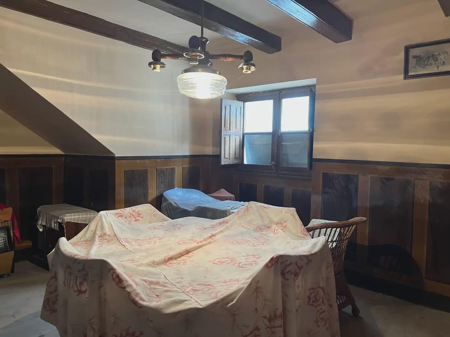 5 bedroom Finca/Country House for sale in Anso - € 220,000 (Ref: 9963500)