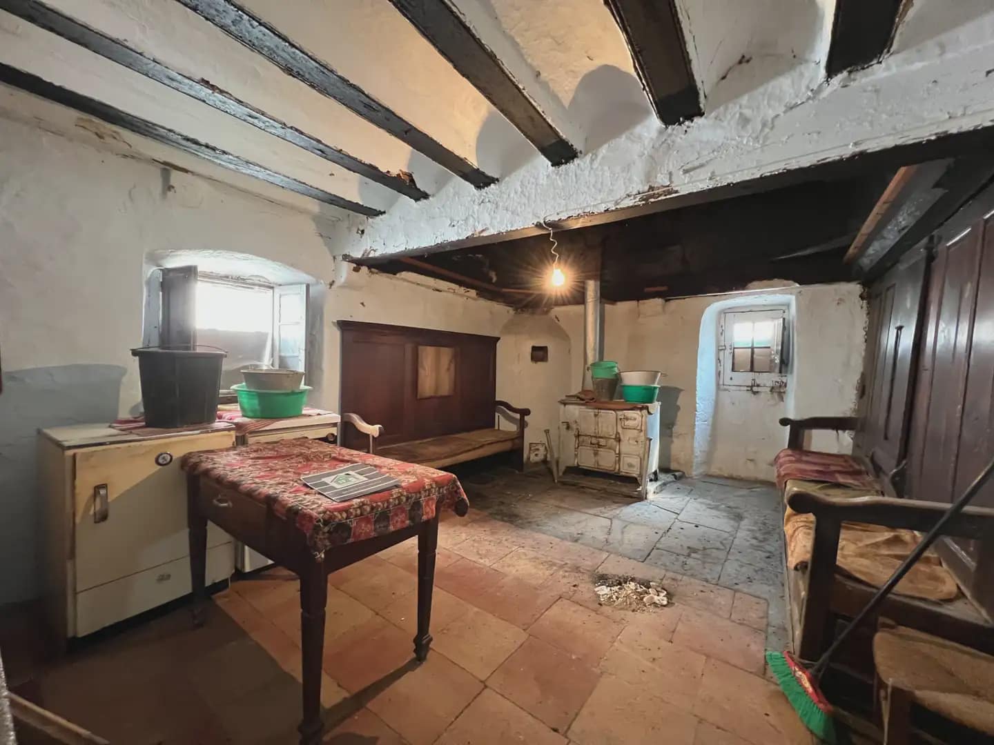 5 bedroom Finca/Country House for sale in Anso - € 220,000 (Ref: 9963500)