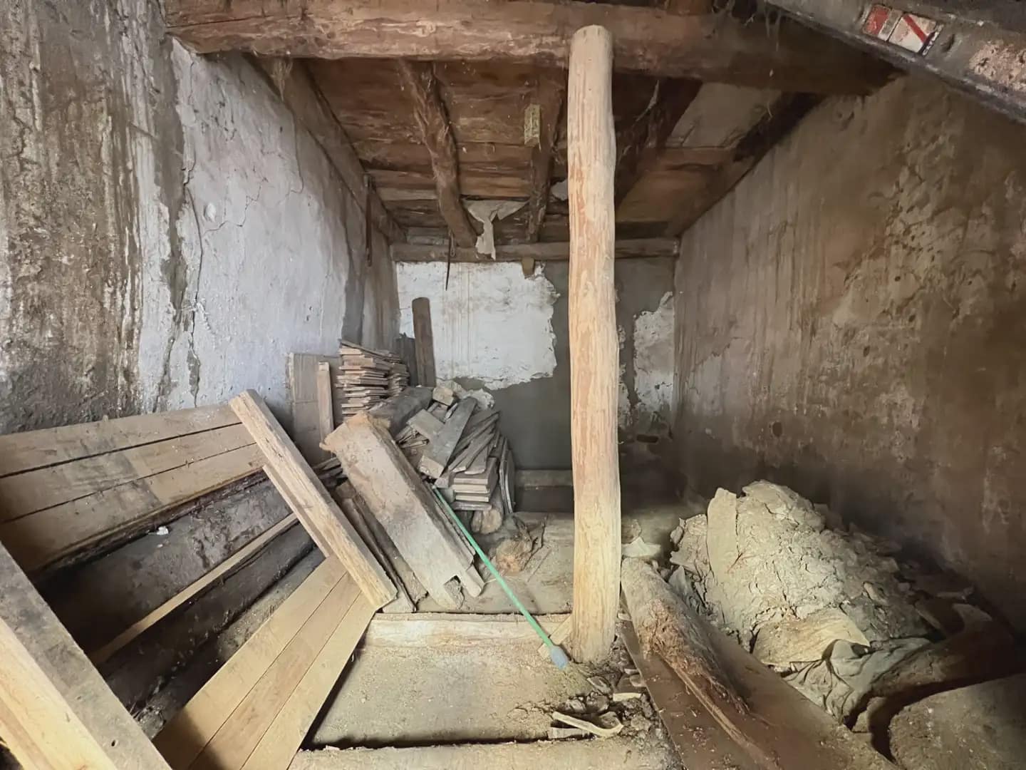 Haus zu verkaufen in Canal de Berdun - 25.000 € (Ref: 9963502)