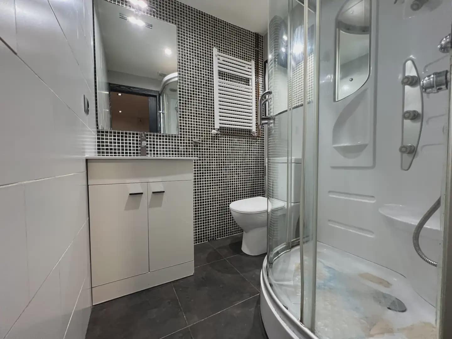 Piso de 3 habitaciones en Jaca en venta - 230.000 € (Ref: 9963506)