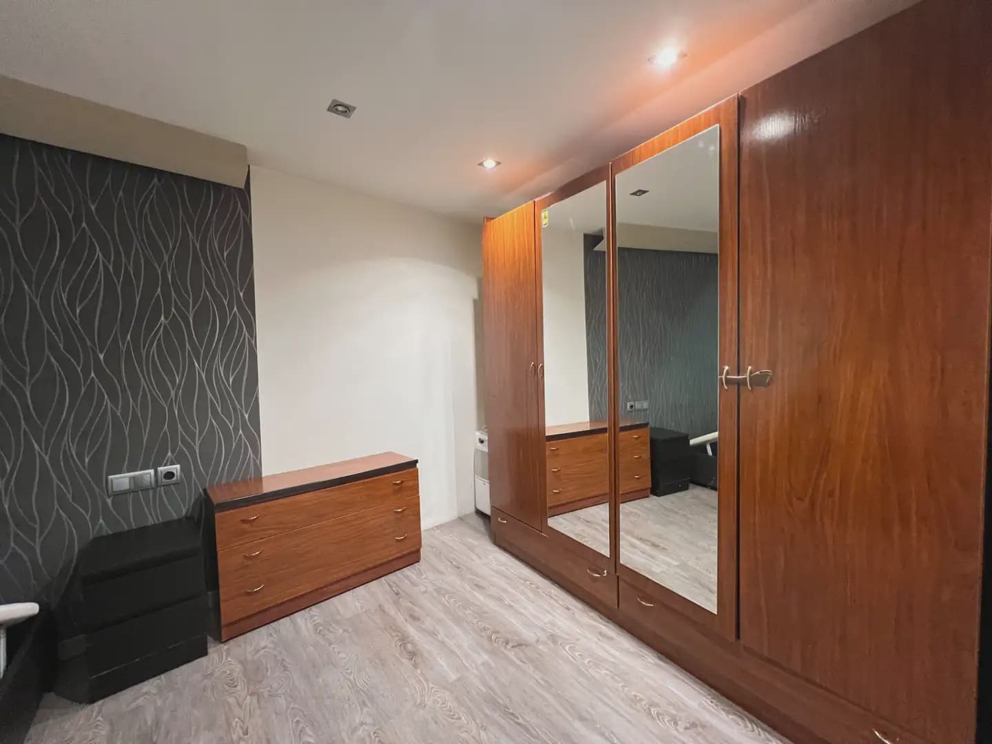 Piso de 3 habitaciones en Jaca en venta - 230.000 € (Ref: 9963506)