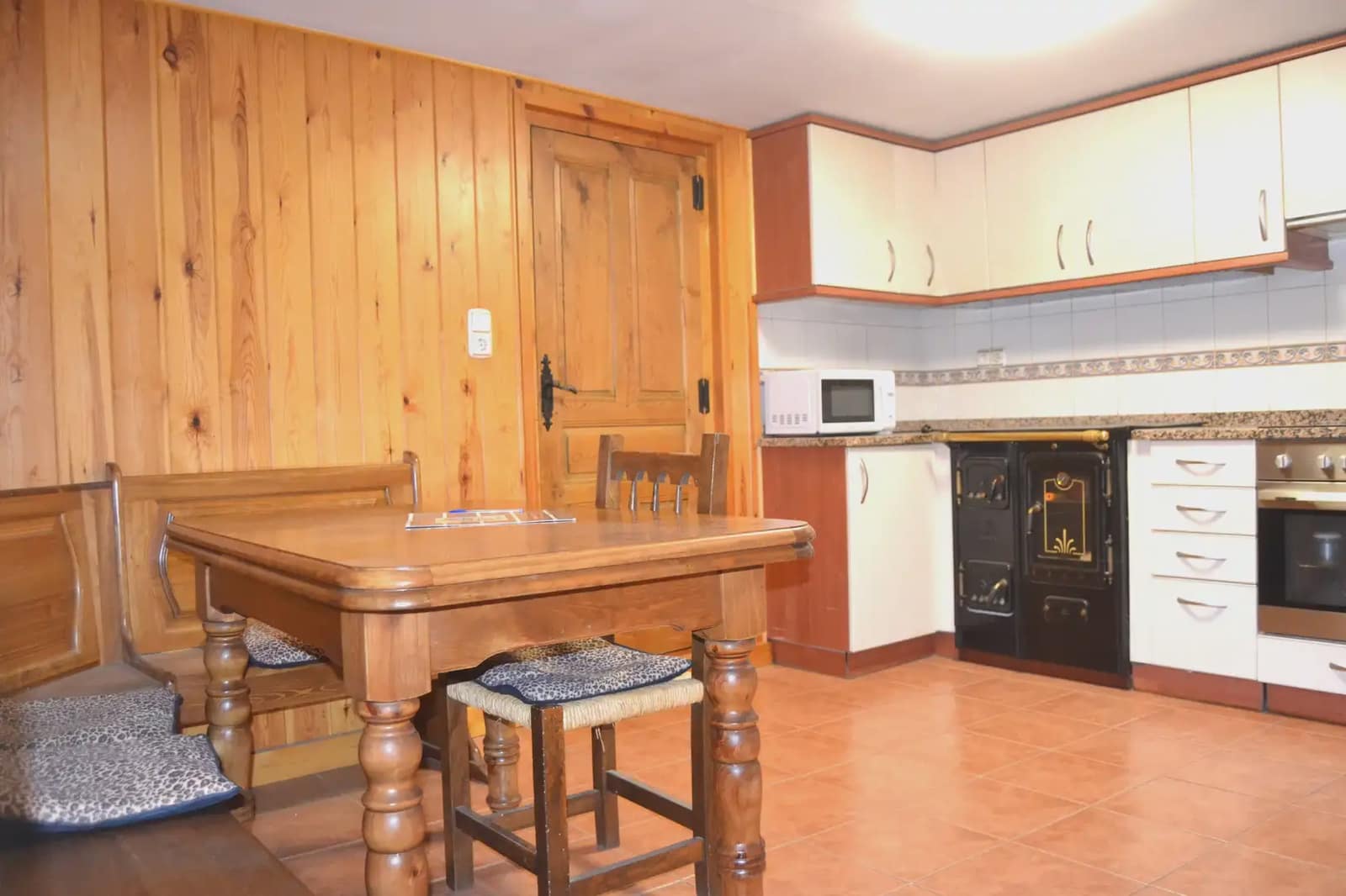 5 sypialnia Dom na sprzedaż w Aisa - 175 000 € (Ref: 9963508)