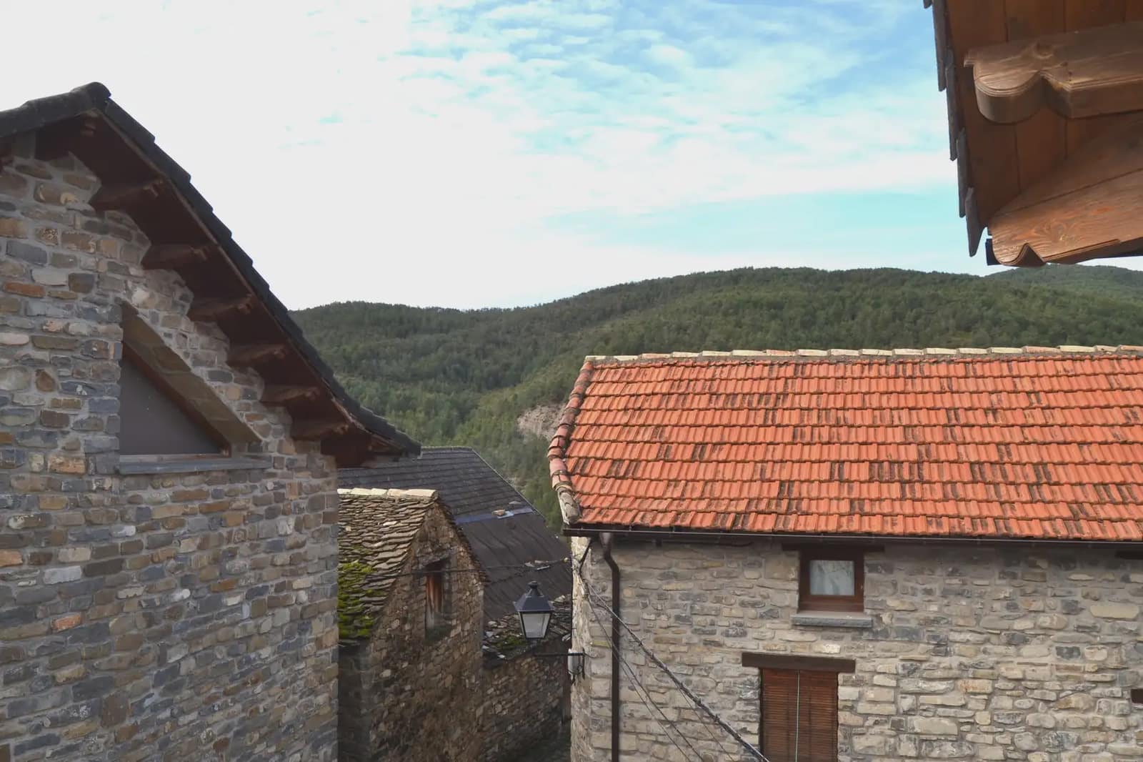 5 sypialnia Dom na sprzedaż w Aisa - 175 000 € (Ref: 9963508)