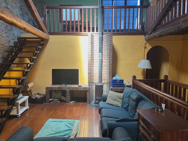Pareado de 1 habitación en Jaca en venta - 375.000 € (Ref: 9963510)