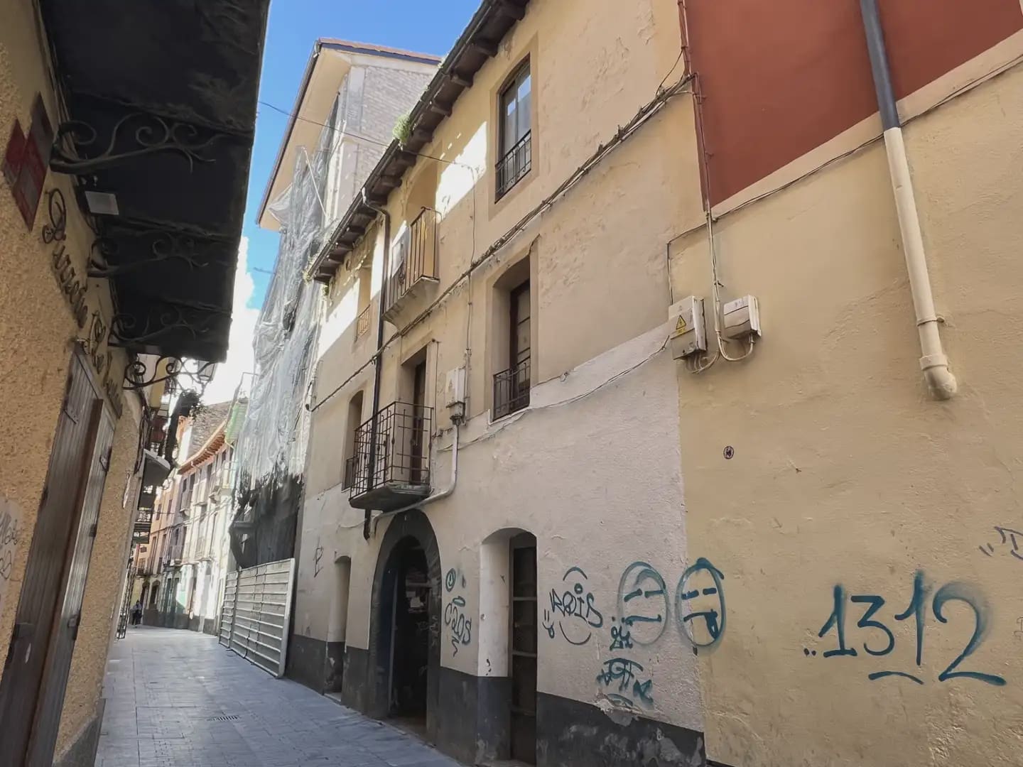 1 slaapkamer Halfvrijstaande villa te koop in Jaca - € 375.000 (Ref: 9963510)