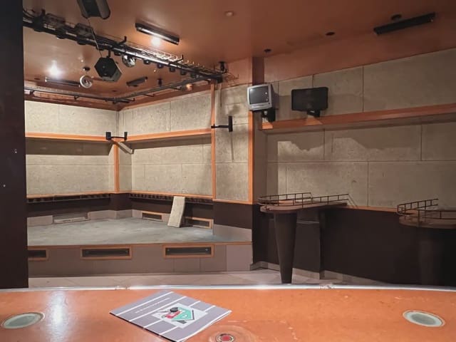 Commercial for sale in Jaca - € 160,000 (Ref: 9963511)
