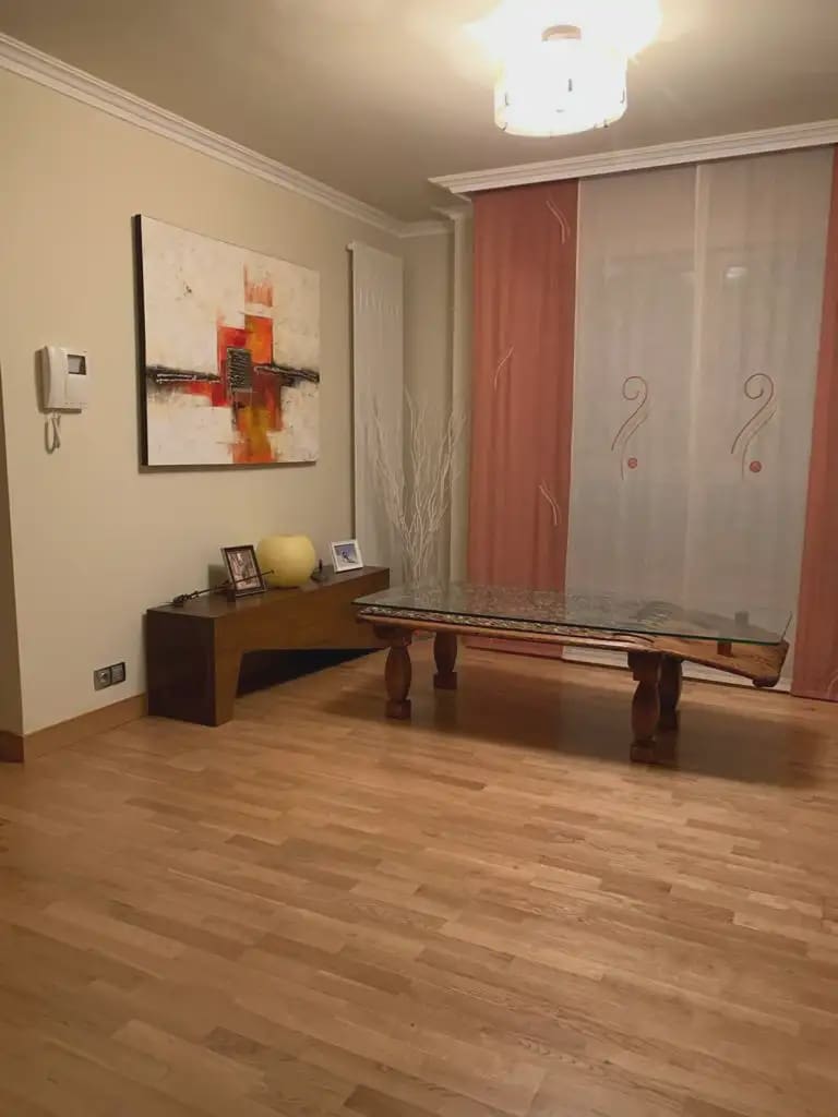 7 slaapkamer Halfvrijstaande villa te koop in Jaca met garage - € 890.000 (Ref: 9963512)