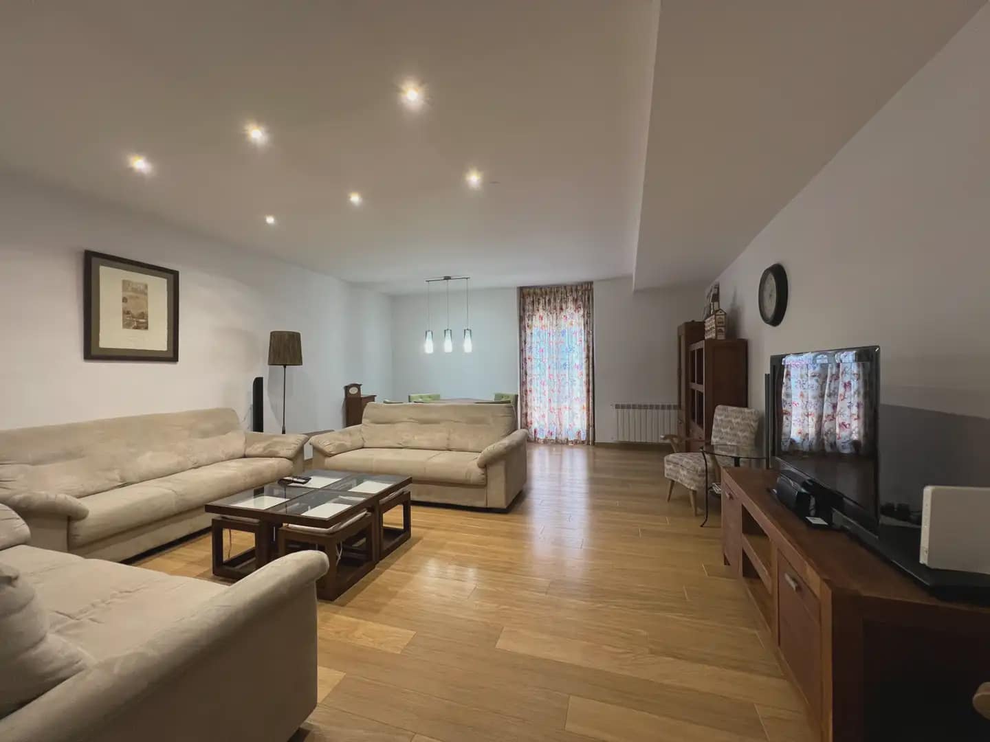 5 Zimmer Wohnung zu verkaufen in Jaca - 410.000 € (Ref: 9963513)