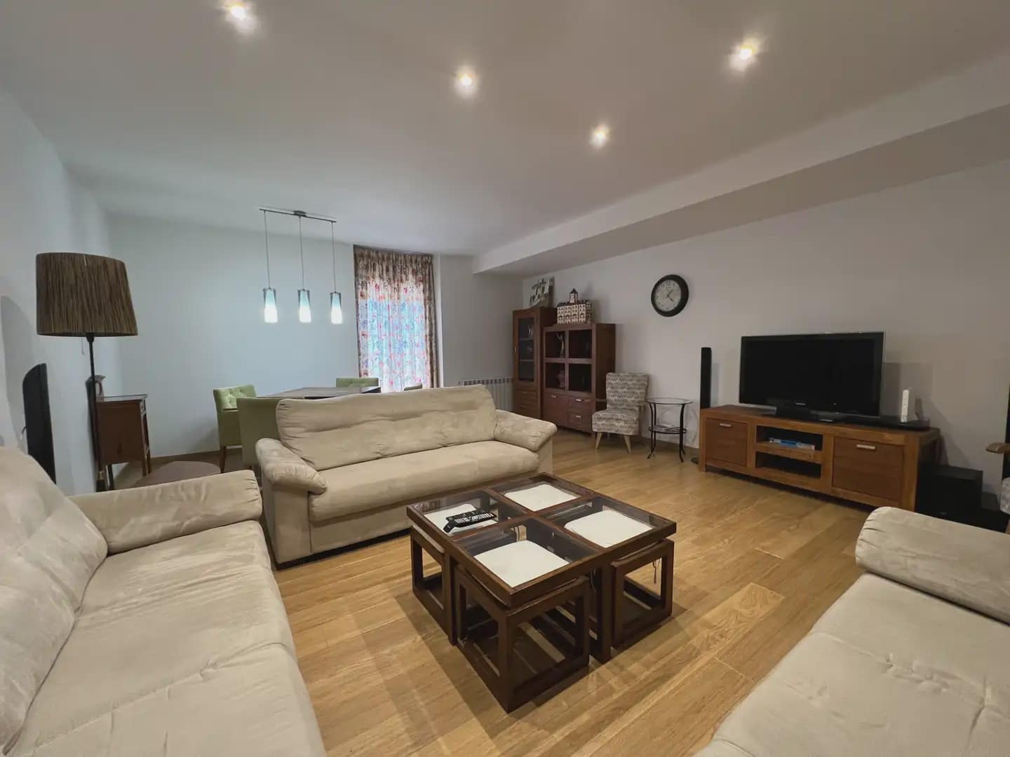 5 Zimmer Wohnung zu verkaufen in Jaca - 410.000 € (Ref: 9963513)