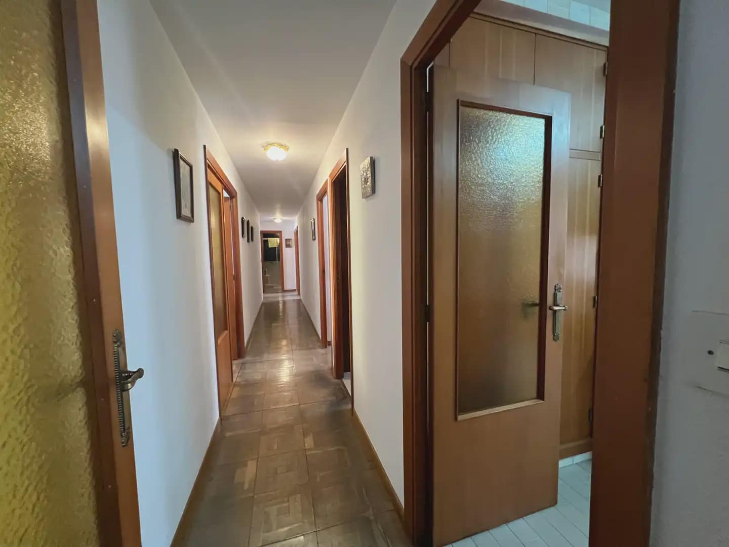 5 bedroom Flat for sale in Jaca with garage - € 330,000 (Ref: 9963515)