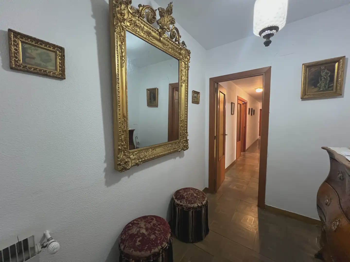 5 bedroom Flat for sale in Jaca with garage - € 330,000 (Ref: 9963515)
