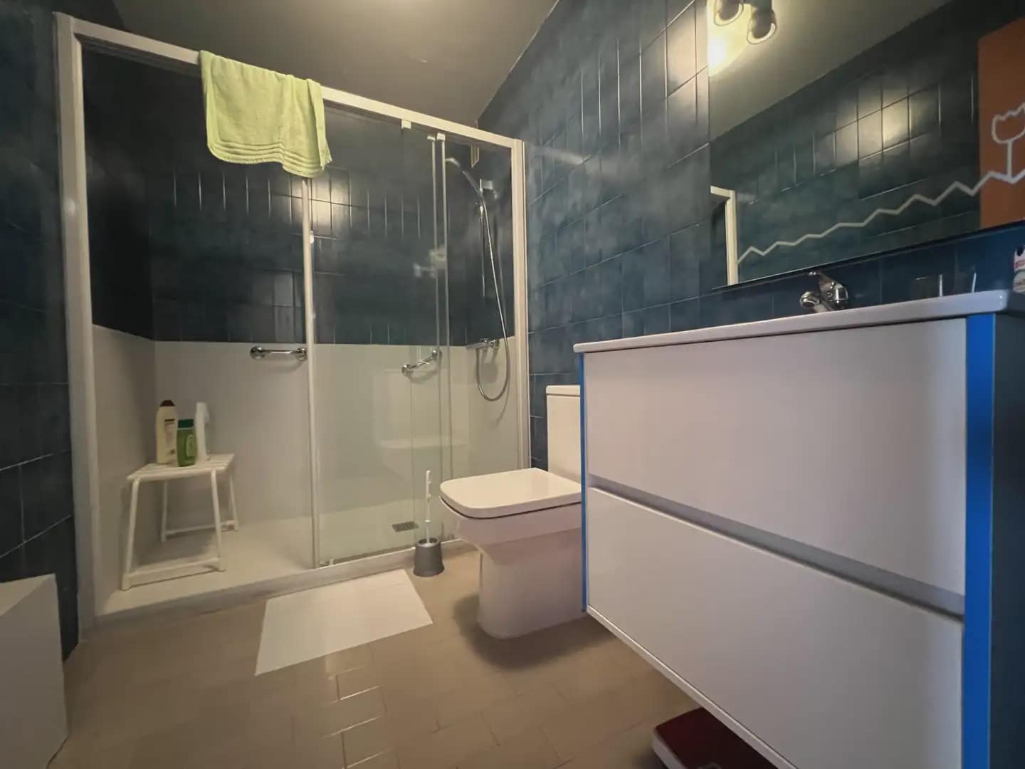 5 bedroom Flat for sale in Jaca with garage - € 330,000 (Ref: 9963515)