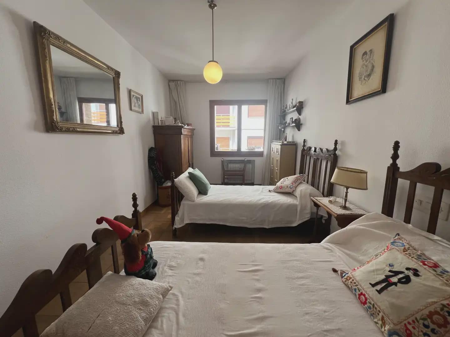5 bedroom Flat for sale in Jaca with garage - € 330,000 (Ref: 9963515)