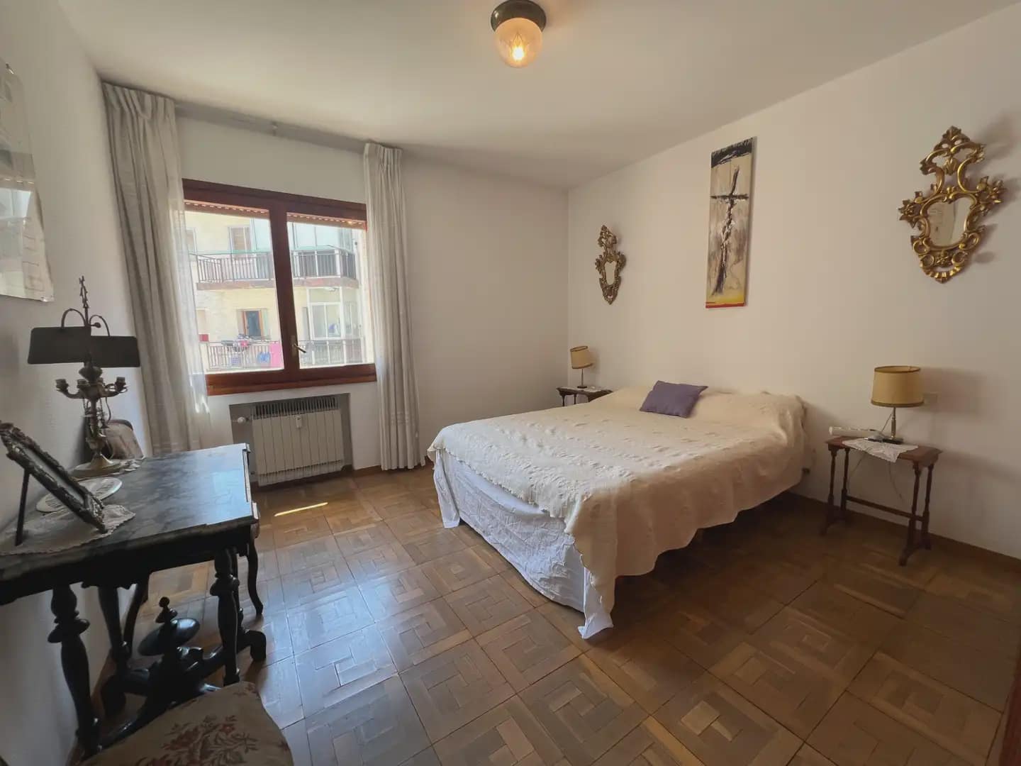 5 bedroom Flat for sale in Jaca with garage - € 330,000 (Ref: 9963515)