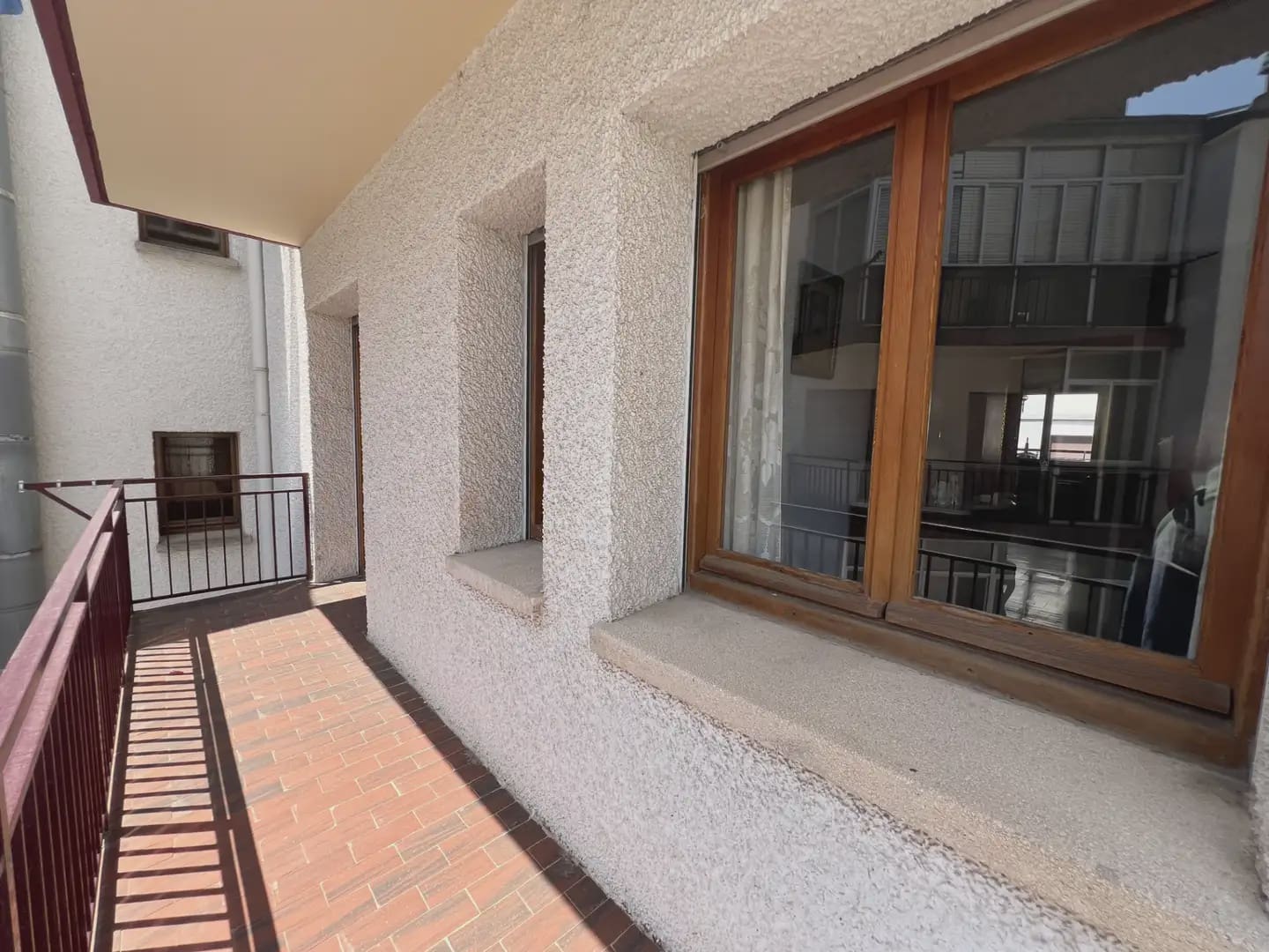 5 bedroom Flat for sale in Jaca with garage - € 330,000 (Ref: 9963515)