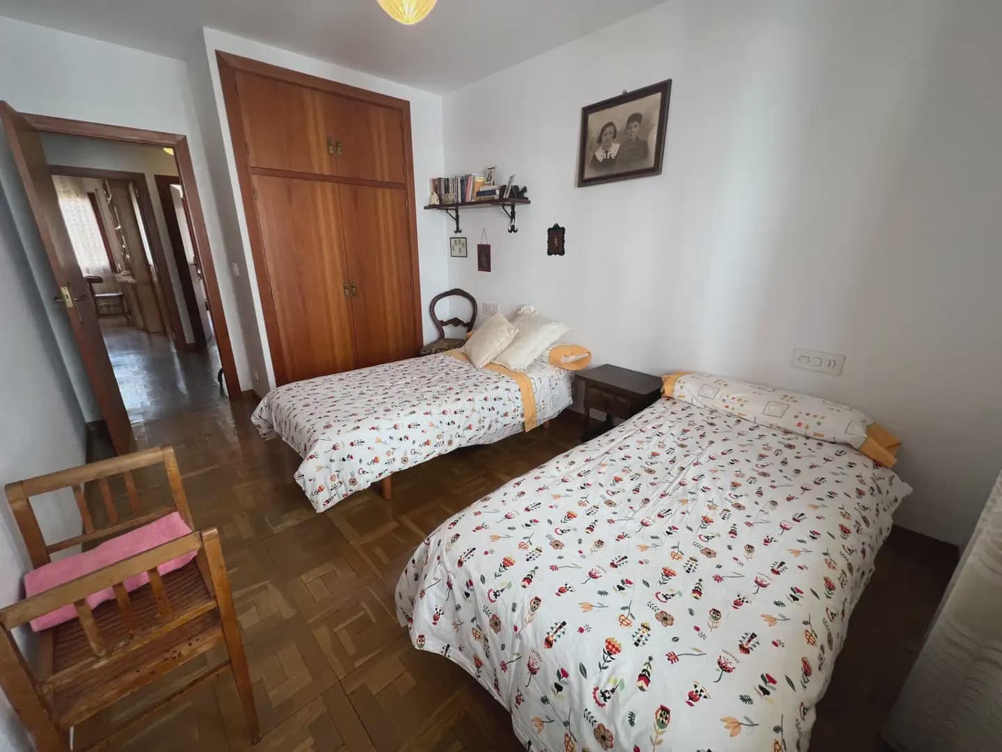 5 bedroom Flat for sale in Jaca with garage - € 330,000 (Ref: 9963515)